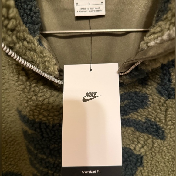 NWT Women’s Nike Sportswear High-Pile Fleece Zip- Up Jacket - Picture 7 of 13